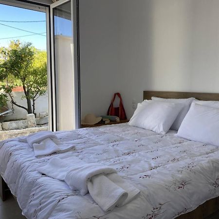Orphanos Apartment กามิลารี ภายนอก รูปภาพ